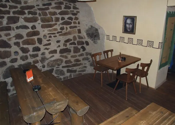 Pod Skalou Otel